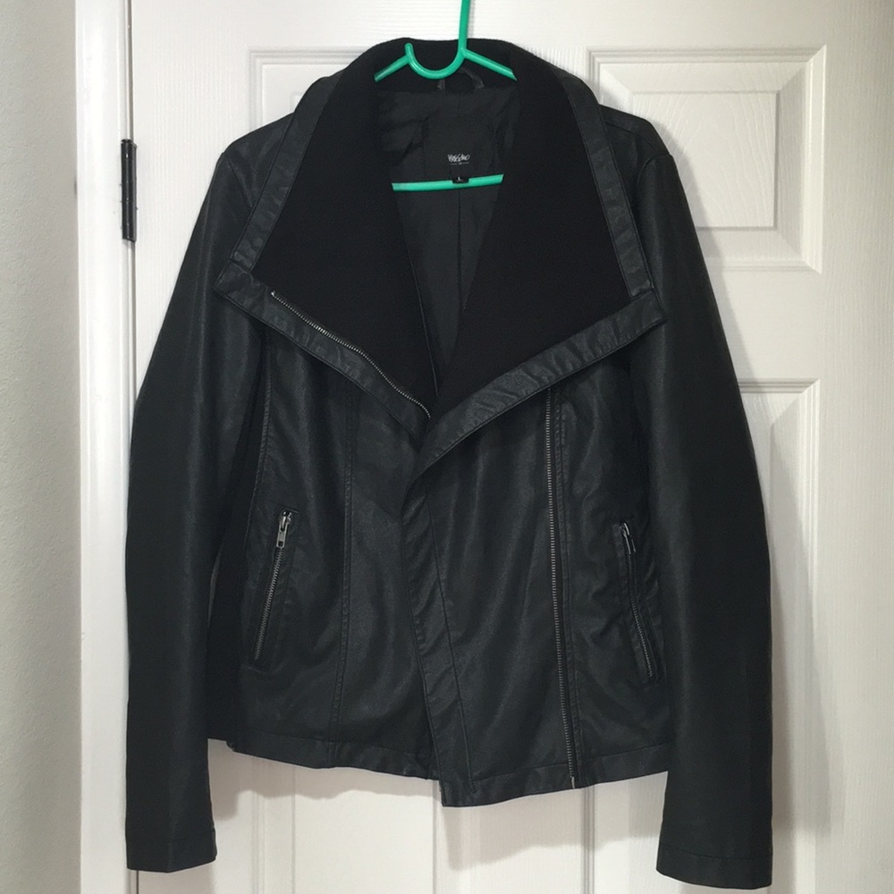 🦔Liz Lange Leather Jacket